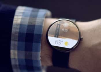 Zrzuty ekranu z interfejsu Android Wear