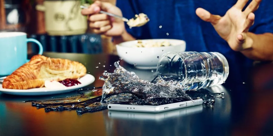 xperia-z2-durability-waterproof-dust-resistant-1e108a4a676980ba4fdd8f9db8601397-940