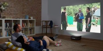 Telewizja bez telewizora. Jak ją oglądać z kieszeni?