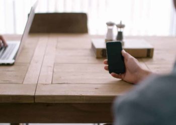 Aplikacja mobilna bez umiejętności programowania? Właśnie ruszył projekt PoqAd