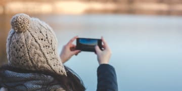 Zima i smartfon – jak korzystać z urządzenia, aby pracowało bez zastrzeżeń?