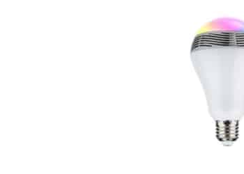 Żarówka bluetooth jako mobilny głośnik