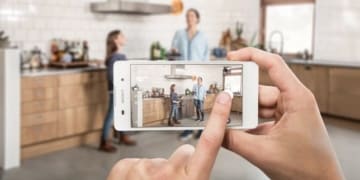 Sony Xperia E5 – Premiera