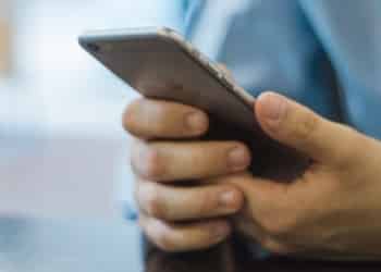 Smartfony – które modele kupimy taniej?
